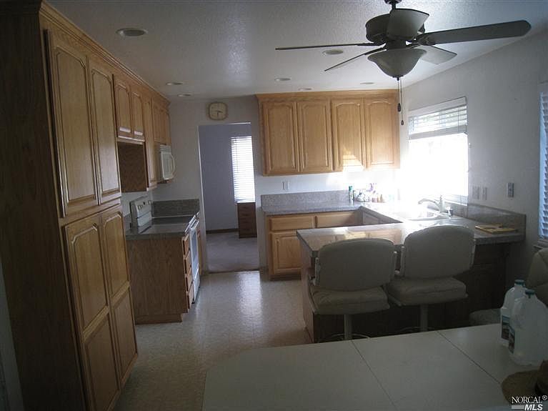 2nd image of 103 Eagle Ct