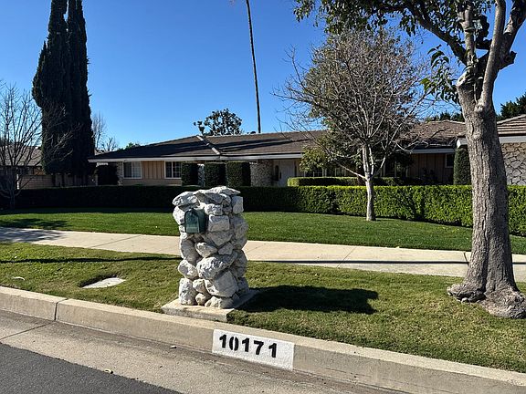 2nd image of 10171 Donna Ave