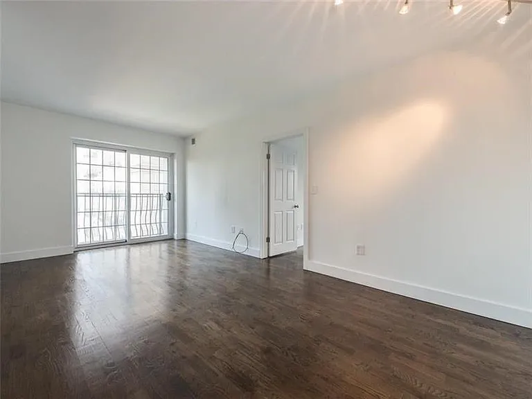199 14th St NE #708 — Photo 5