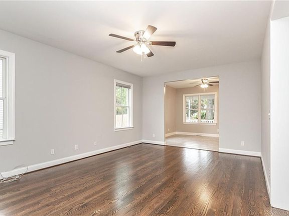 4th image of 1707 Albany Ave