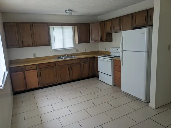 1002A E Monroe St #A, Pittsburg, KS 66762