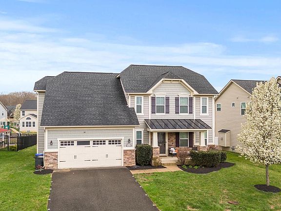 2nd image of 3433 Linden Grove Dr