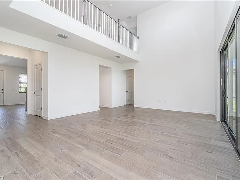 10849 Timber Creek Dr — Photo 7
