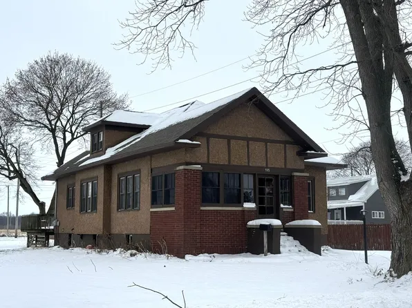 105 E Allen St, Kentland, IN 47951
