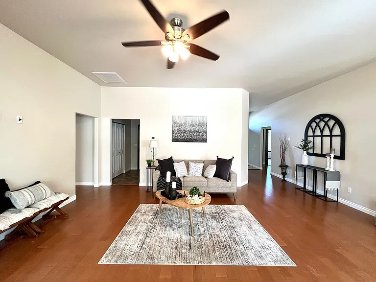 7704 W Washington Ave — Photo 32