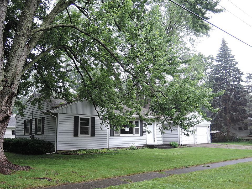 1st image of 3908 Iroquois Trl