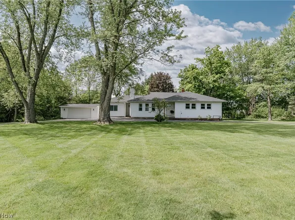 7809 Fairmount Rd, Novelty, OH 44072