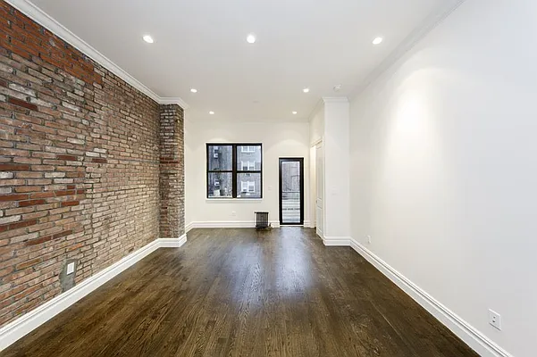 Rented by REAL New York | media 2