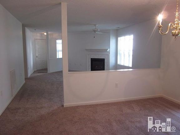 3rd image of 4104 Breezewood Dr APT 103
