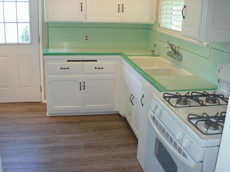 598 N Quince Ave — Photo 7