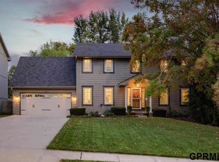 16275 Orchard Cir, Omaha, NE 68135