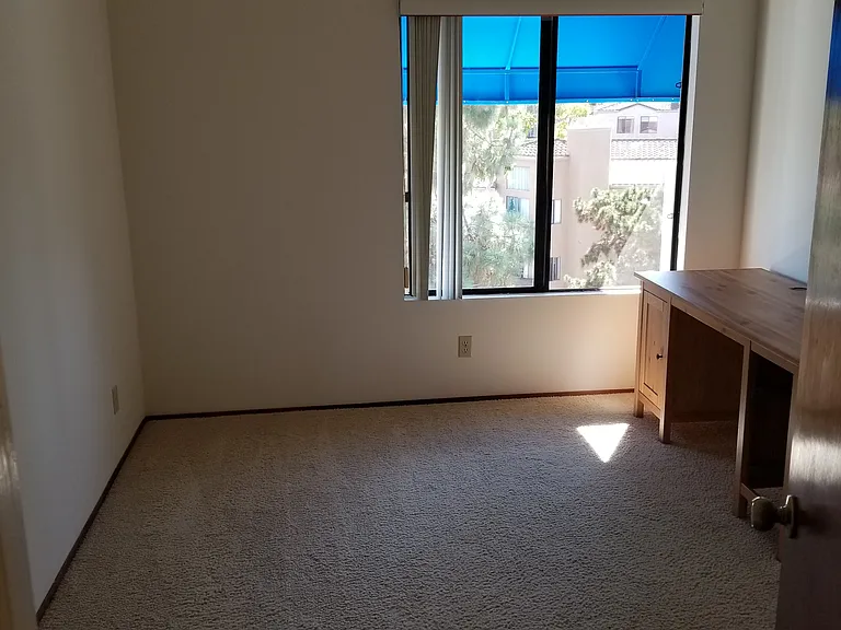 8328 Regents Rd #3J — Photo 11