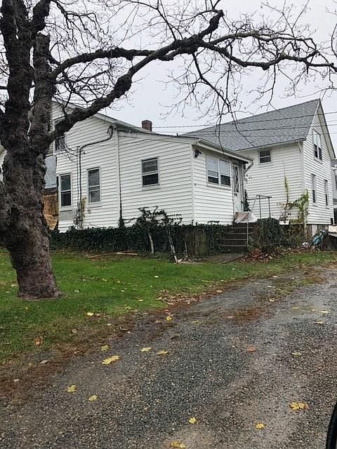 2nd image of 197 Ocean Rd
