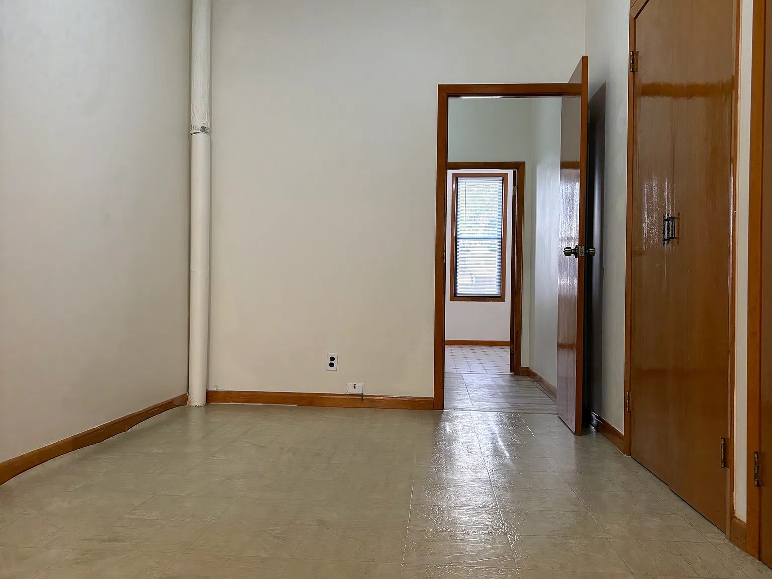 2 bed, $2,600 — Photo 2