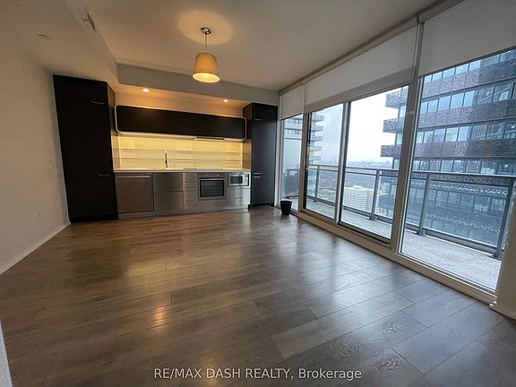 4th image of 45 Charles St E #4811