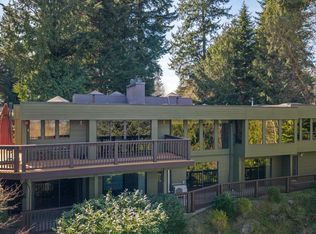 2340 Spring Rd, Campbell River, BC V9W5K8