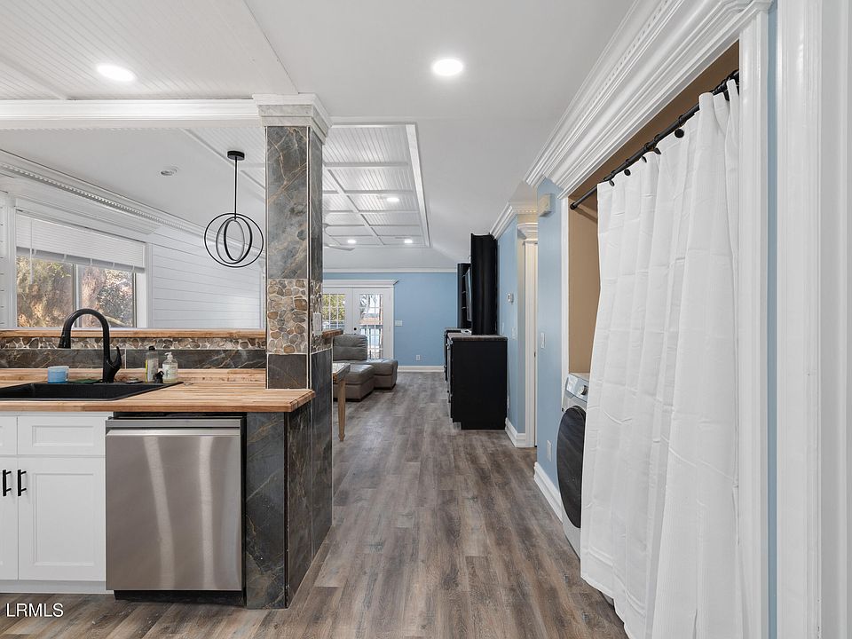 1st image of 102 Battery Lane #102