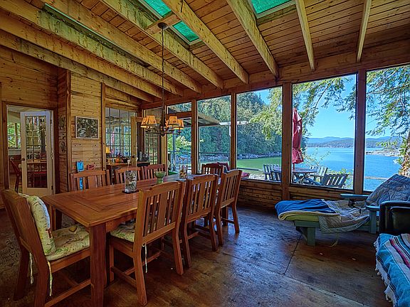 15th image of this home