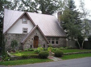 14 Russell Rd, Dedham, MA 02026