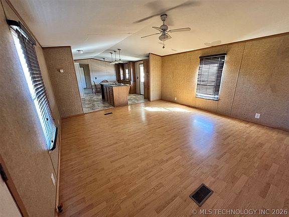 5th image of 3452 E Blackjack Rd