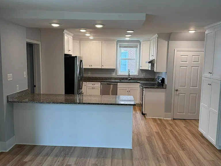 13813 Village Mill Dr — Photo 12
