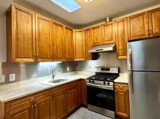 134-10 Jamaica Ave #3, Richmond Hill, NY 11418