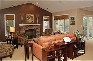 2nd image of 1639 E Clayton Ct #9