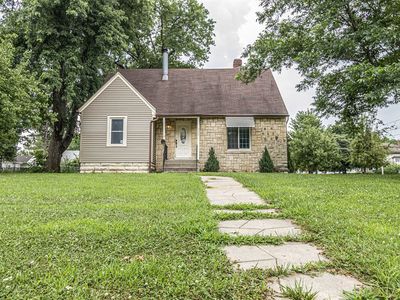 539 W 1st St Junction City Ks 66441 Zillow
