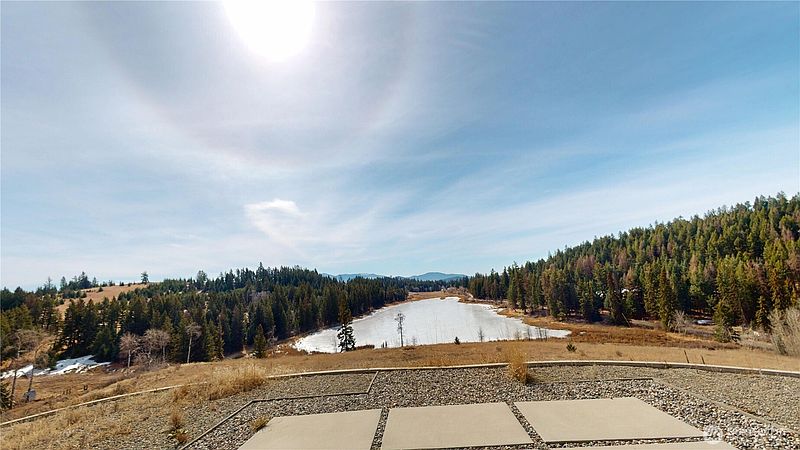 2nd image of 17 Teal Lake Road N