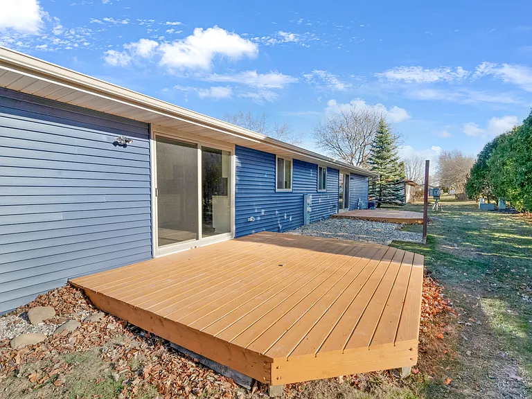 3209 E Canary St — Photo 12