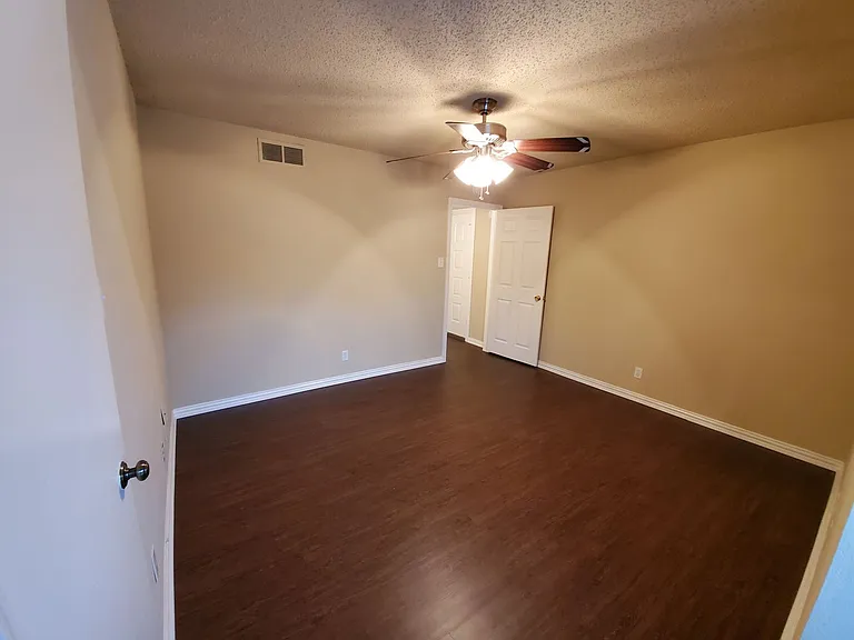 4748 Old Bent Tree Ln #308 — Photo 4