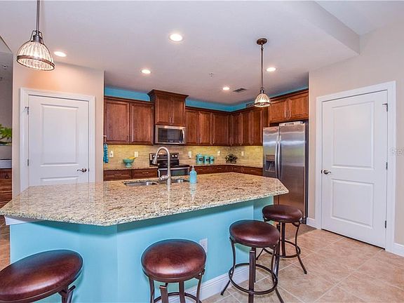 4th image of 23101 Banbury Way #101