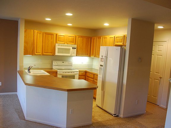 2nd image of 236 Habitat Cir