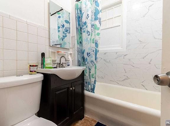 4th image of 10 McKay Ave #12