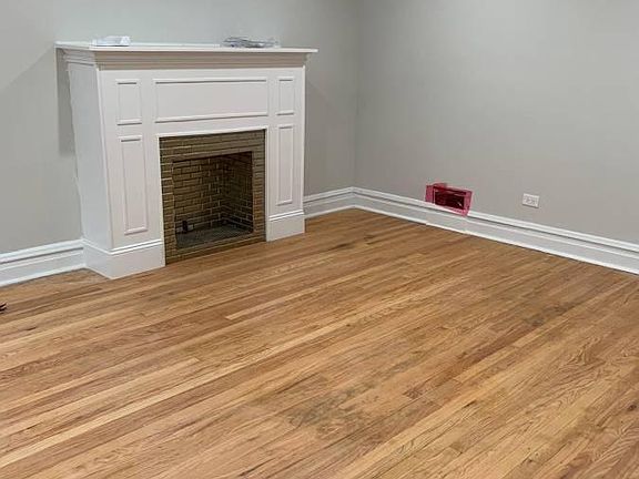 2nd image of 5548 N Mulligan Ave #1