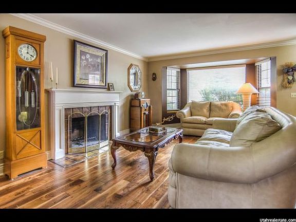 4th image of 6138 Heughs Canyon Way
