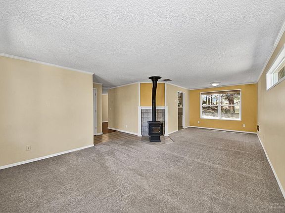4th image of 61547 Friar Tuck Ln