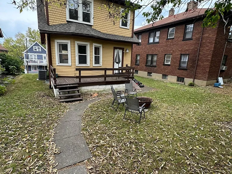 216 Atkinson St — Photo 4