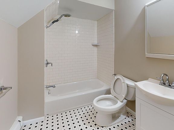 2nd image of 395 Lexington St #2A