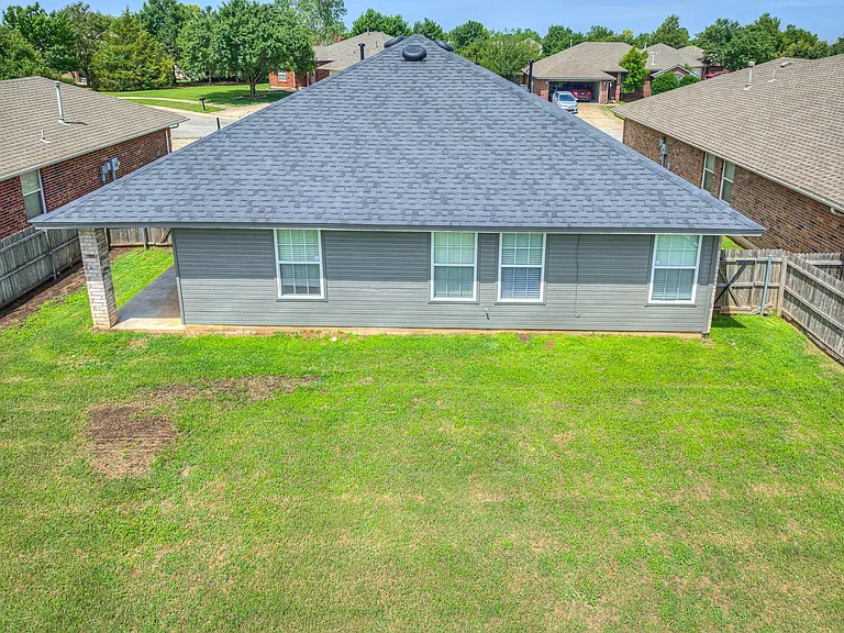 21862 Meadow Mist Ct — Photo 26