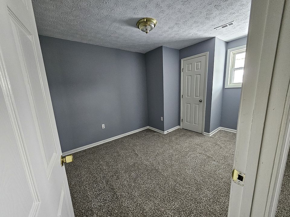 2nd image of 108 Carter St Unit A