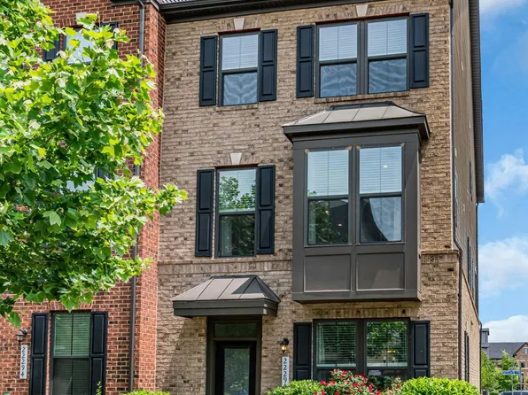 22296 Philanthropic Dr, Ashburn, VA 20148