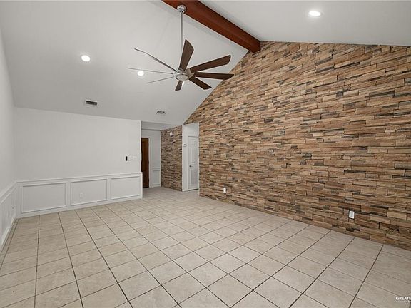 2nd image of 1905 Baylor Ave