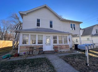 2305 E Walnut St APT 4, Des Moines, IA 50317
