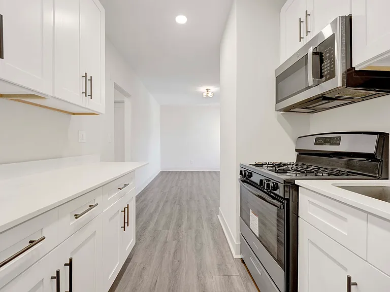 6405 N Wayne Ave #3 — Photo 8