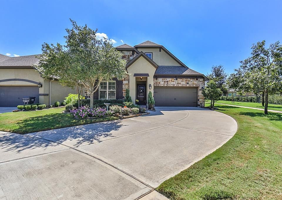 1st image of 75 Floral Hills Ln