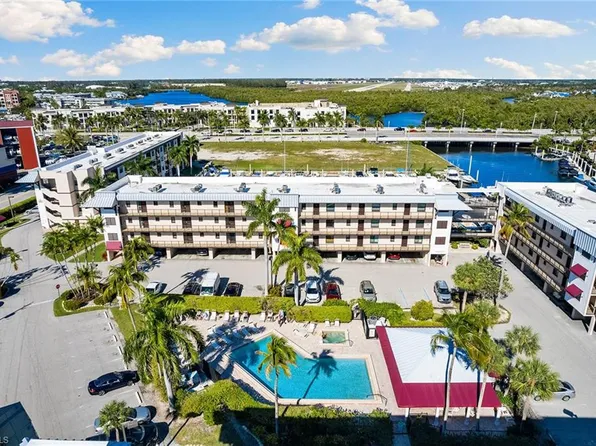 803 River Point DR #305B, NAPLES, FL 34102