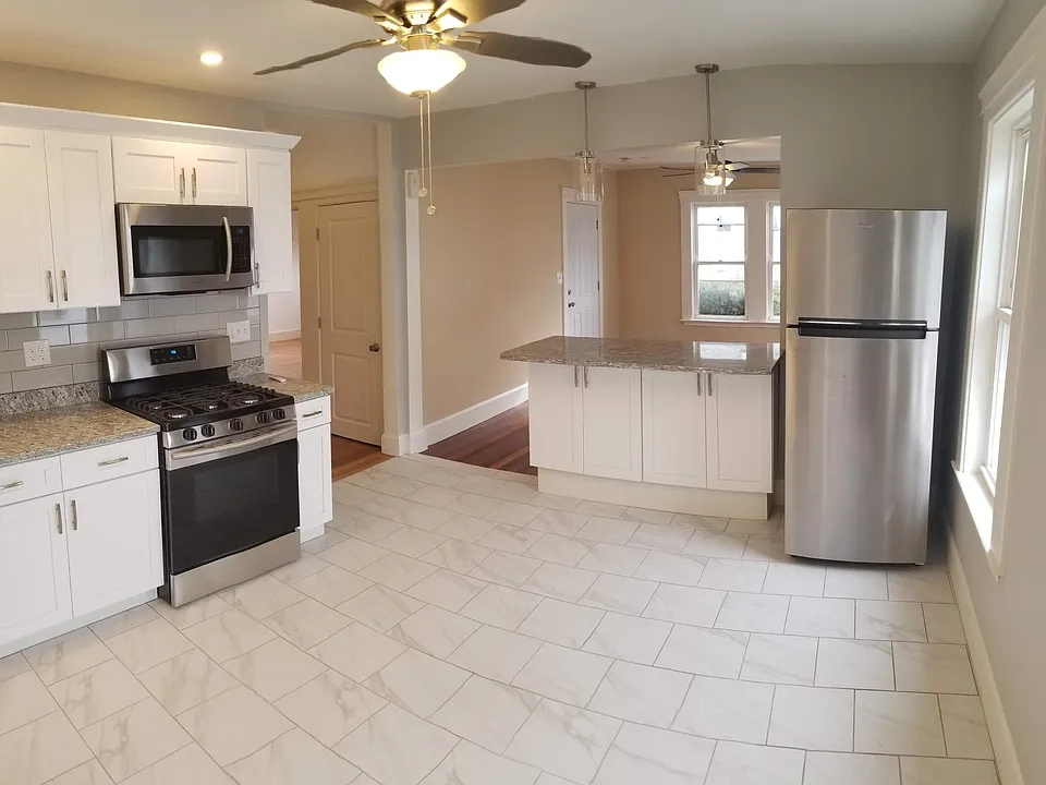 13 Kidder St #1