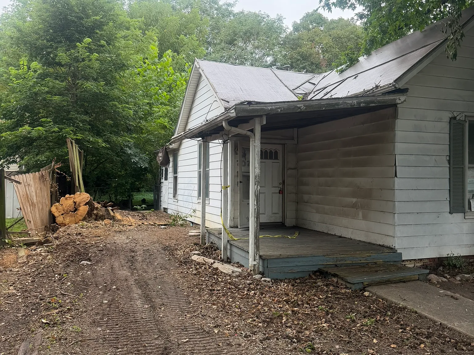 2 bed, 899 sqft, $725 — Photo 2