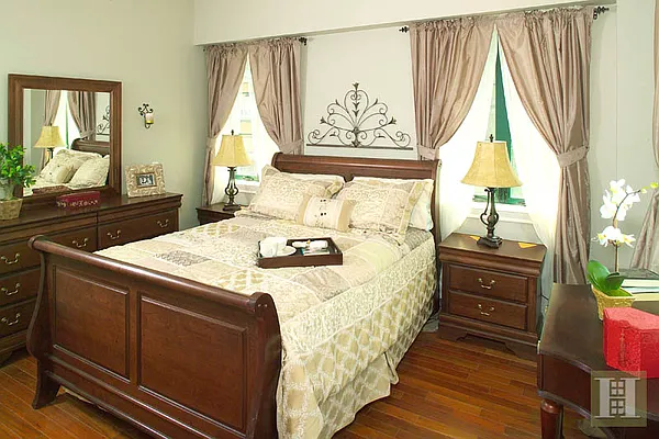 Sold by Halstead Real Estate | media 20
